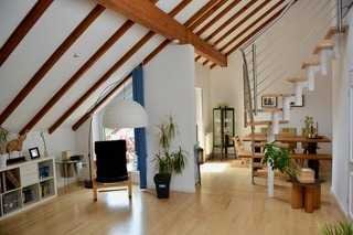 Helle & großzügige 3,5 Zimmer Wohnung, ruhige Lage, Blick ins Grüne, Balkon, EBK, Parkett