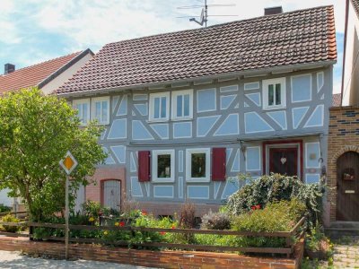 Fachwerk mit Geschichte – Denkmalgeschütztes Einfamilienhaus in Herbstein-Steinfurt
