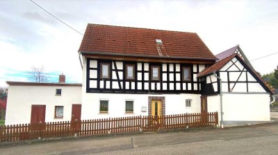 Gut erhaltenes Fachwerkhaus in Altenburg-Oberzetzscha zu verkaufen.