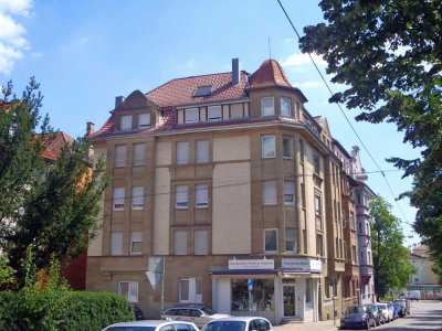 3-Zimmer-Altbauwohnung mit guter Anbindung