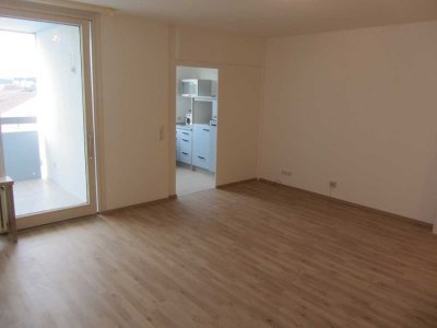 1,5-Zimmer Wohnung mit Balkon im 4. OG in Kaufering