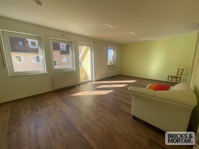 ruhiges Apartment mit Einbauküche und Balkon in gepflegter Wohnanlage – sofort bezugsfrei