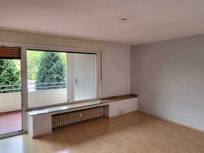 2,5 Zimmer Wohnung mit Balkon in RE-Hochlarmark
