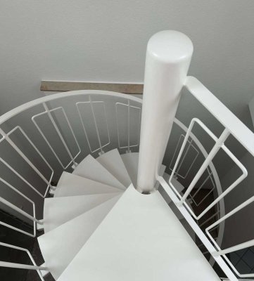 **ALLES NEU** 2-Zimmer-Maisonette-Wohnung! Erstbezug nach Sanierung!