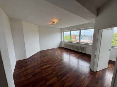 Schöne 2 Zimmer Wohnung in zentraler Lage