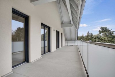 Erstbezug I DG-Wohnung (1. OG) mit 26,5 qm Terrasse I Badewanne & Dusche