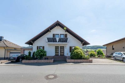 Schöne 2 Zi.-Whg. in Top-Lage mit eigenem Zugang u. viel Tageslicht