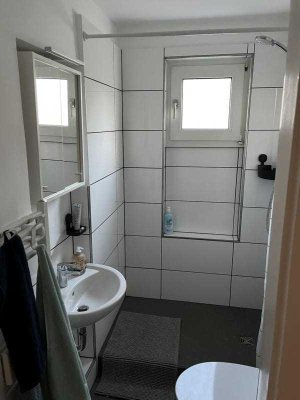 Schöne 1-Zi-Wohnküche-DG-Wohnung in ruhiger Wohnlage!