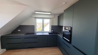 5-Zimmer-Wohnung inkl. EBK mit Südbalkon und Aussichtslage in Esslingen-Berkheim