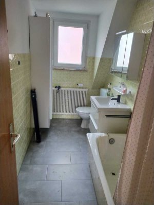 Ansprechende 4-Zimmer-Dachgeschosswohnung mit Balkon und EBK in Schwaigern