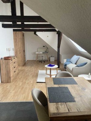 Möblierte und komplett ausgestattete Dachgeschosswohnung in Hilden