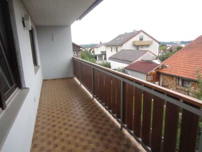 Schöne 5-Zimmerwohnung mit großen Balkon und Gartenmitbenutzung