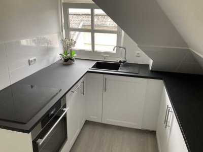 Charmante 2-Zimmer-Dachgeschosswohnung mit EBK und Balkon in WINSEN