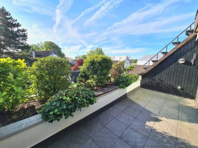 3-Zimmer Maisonette in Wittlaer mit Sonnenterrasse, Kamin, EBK. Teilweise Rheinblick.