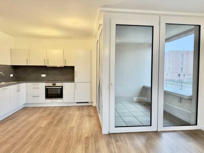 Hannover Kronsrode Neubau: Einbauküche, Loggia, Fußbodenheizng, Lift, Tiefgarage, Keller. etc.