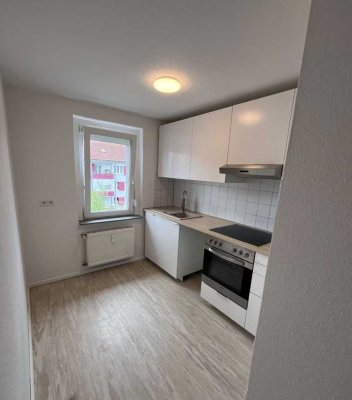 4-Zimmer Whg - 2 Fussminuten von Tramstation