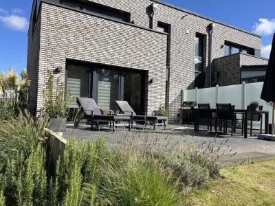 Einziehen + Wohlfühlen • Neuwertige Maisonette EG-Wohnung • Energieeffizient • Zentral