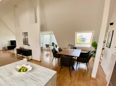 "Highlight Nähe Mediapark!" Große, offene 2-Zimmer Maisonette mit großer Dachterrasse