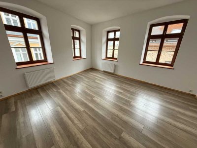 Besondere 3-Raumwohnung mit Tageslichtbad, Einbauküche & kleinem Austritt, in perfekter Lage!