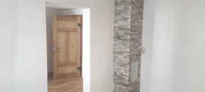 Schöne helle kleine zwei Zimmer Wohnung