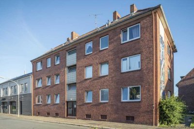 Renovierte 3–ZKB–Balkonwohnung in  Heppens zu vermieten!