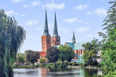 Stilvolle 2-Zi.-Neubauwohnung auf der Altstadtinsel mit XL-Stellplatz, Loggia und Blick auf den Dom!