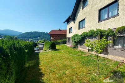 Ein-/ Zweifamilienhaus in ruhiger Aussichtslage