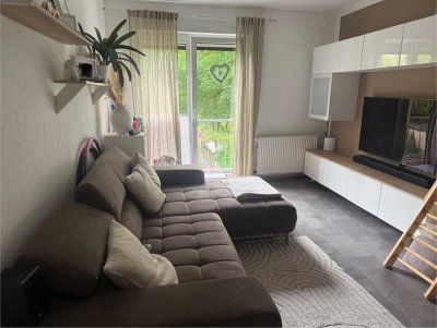 Moderne, helle, gut ausgestattete 3 Zimmer Wohnung sucht nette Mieter_in