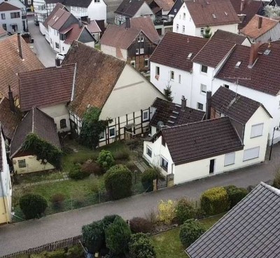 Zentral gelegen: Zwei historische Häuser mit Rendite