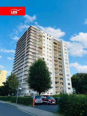 Gelegenheit für MARKTKENNER : Modernisierte Wohnung über den Dächern von Bischofsheim - bezugsbereit