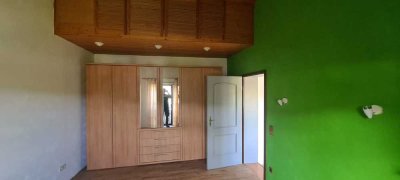 Vollständig renovierte 3-Raum-Wohnung mit Balkon in Altenglan
