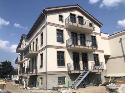 3 Zimmer Wohnung mit Dachterrasse, Bad en suit und EBK