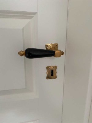 Traumhafte sanierte Altbauwohnung in Gründerzeithaus