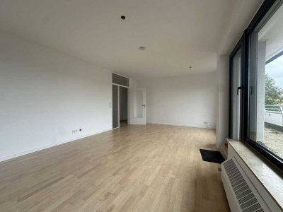 Lichtdurchflutete 3-Zimmer Wohnung mit großzügiger Terrasse