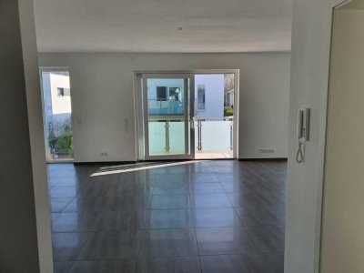 Hochwertige Wohnung mit Balkon in Top Lage von Groß-Zimmern