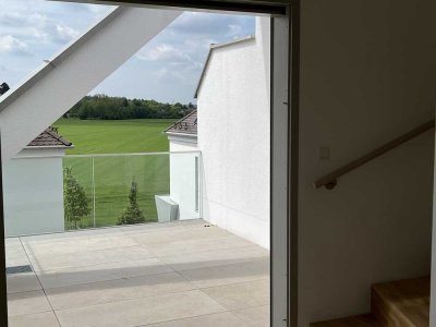 Vollständig fertig gestellte 2 1/2 Zimmer Neubau Dachterrassenwohnung