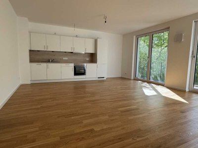 Praktisch geschnitttene 5-Raum-Wohnung mit 2 Bädern, 2 Balkonen und moderner EBK