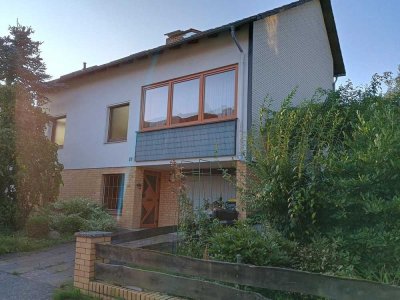 Großzügiges Einfamilien- oder Mehr-Generationen-Haus mit schönem Garten
