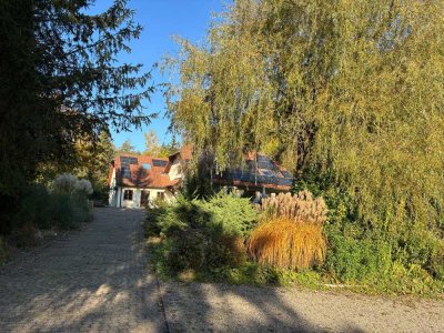 Traumhaft wohnen auf 11.000 m² Grund mit eigenem Wald