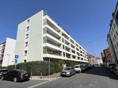 Schöne 4-Zimmerwohnung mit Balkon in Altstadt- und U-Bahnnähe
