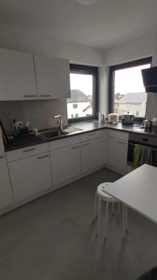 Ein möbliertes WG-Zimmer im Penthaus im Neubaugebiet Linkenheim-Hochstetten