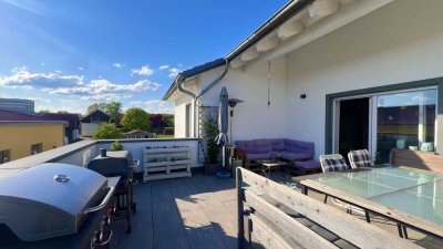 Haus mit Gewerbeeinheit, Pool und Werkstatt