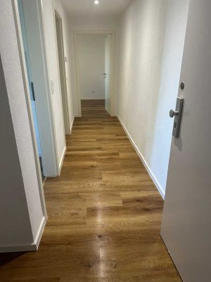 Erstbezug nach Sanierung: Exklusive 2-Raum-Wohnung mit gehobener Innenausstattung in Neu-Ulm