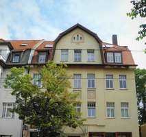3-Zimmer Wohnung mit EBK am idylischen Auenwald