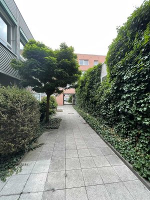 Siegen, Hagener Str, zentral gelegene 2 ZKB Wohnung ohne Balkon, nur an Selbstzahler.
