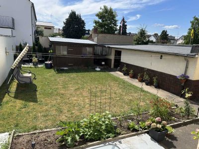 frisch renovierte, sehr ruhig gelegene 3-Zimmer-EG-Whg mit Garten in Okriftel