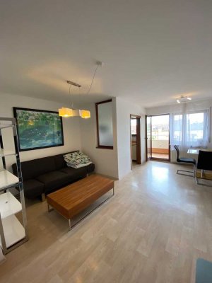 Komplett möbl. 1 ½ -Zi- Wohnung mit  Südwest-Balkon in ruhiger Lage im Musikerviertel