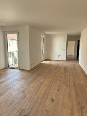Erstbezug Neubau barrierefrei - Balkon / Bodenheizung / Dusche & Wanne