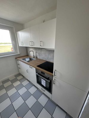 Renovierte 2-Zimmer-Wohnung mit neuer EBK und Balkon