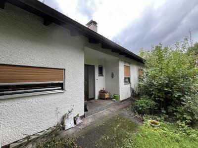 Einfamilienhaus / Bungalow 227m² in 90562 Heroldsberg (teilunterkellert)